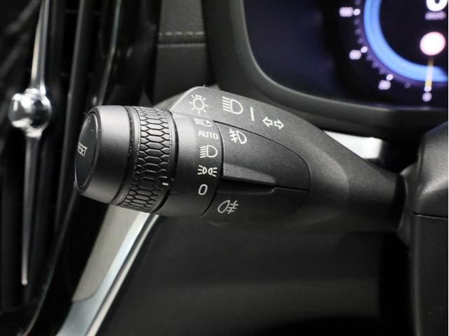 V60 クロスカントリー アルティメット B5 AWD 禁煙車 黒革シート harman/kardonサウンドシステム 全周囲カメラ 前後コーナーセンサー フルLEDヘッドライト 19インチAW(48枚目)