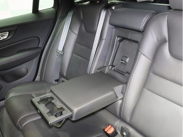 V60 クロスカントリー アルティメット B5 AWD 禁煙車 黒革シート harman/kardonサウンドシステム 全周囲カメラ 前後コーナーセンサー フルLEDヘッドライト 19インチAW(59枚目)