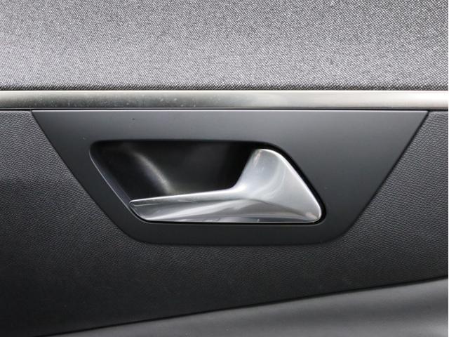 ３００８ ＧＴライン　禁煙車　アクティブセーフティブレーキ　純正ナビ　フルセグＴＶ　バックカメラ　前後コーナーセンサー　ハンズフリーリアゲート　フルＬＥＤヘッドライト　ワイヤレス充電　スペアキー（61枚目）