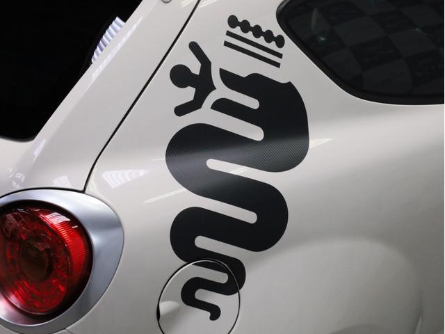 ミト クアドリフォリオ　ヴェルデ　禁煙　６速ＭＴ　ＫＷ車高調　スーパースプリントマフラー　カーボンＦスポイラー　レースチップ　ブレンボ製Ｆブレーキキャリパー　ＢＯＳＥスピーカー　ポルトローナフラウ製レザーシート　シートヒーター（4枚目）