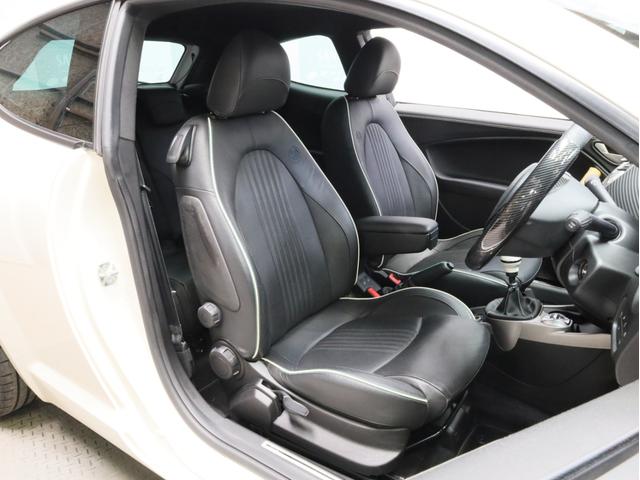 ミト クアドリフォリオ　ヴェルデ　禁煙　６速ＭＴ　ＫＷ車高調　スーパースプリントマフラー　カーボンＦスポイラー　レースチップ　ブレンボ製Ｆブレーキキャリパー　ＢＯＳＥスピーカー　ポルトローナフラウ製レザーシート　シートヒーター（7枚目）