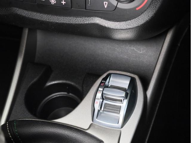 ミト クアドリフォリオ　ヴェルデ　禁煙　６速ＭＴ　ＫＷ車高調　スーパースプリントマフラー　カーボンＦスポイラー　レースチップ　ブレンボ製Ｆブレーキキャリパー　ＢＯＳＥスピーカー　ポルトローナフラウ製レザーシート　シートヒーター（16枚目）