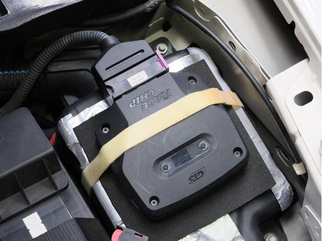 ミト クアドリフォリオ　ヴェルデ　禁煙　６速ＭＴ　ＫＷ車高調　スーパースプリントマフラー　カーボンＦスポイラー　レースチップ　ブレンボ製Ｆブレーキキャリパー　ＢＯＳＥスピーカー　ポルトローナフラウ製レザーシート　シートヒーター（21枚目）