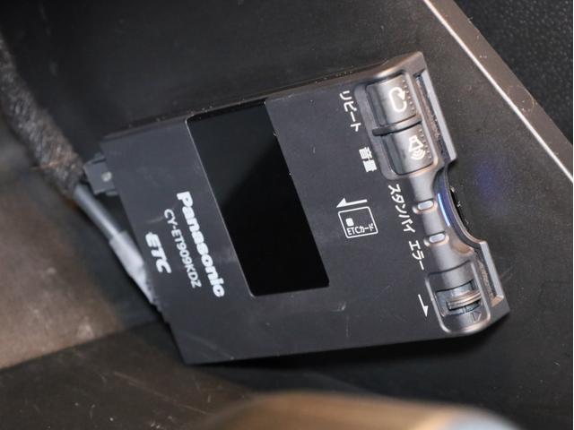 ミト クアドリフォリオ　ヴェルデ　禁煙　６速ＭＴ　ＫＷ車高調　スーパースプリントマフラー　カーボンＦスポイラー　レースチップ　ブレンボ製Ｆブレーキキャリパー　ＢＯＳＥスピーカー　ポルトローナフラウ製レザーシート　シートヒーター（24枚目）