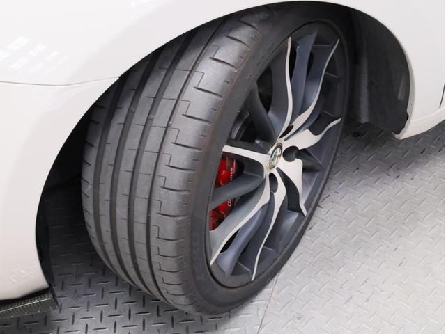 ミト クアドリフォリオ　ヴェルデ　禁煙　６速ＭＴ　ＫＷ車高調　スーパースプリントマフラー　カーボンＦスポイラー　レースチップ　ブレンボ製Ｆブレーキキャリパー　ＢＯＳＥスピーカー　ポルトローナフラウ製レザーシート　シートヒーター（29枚目）