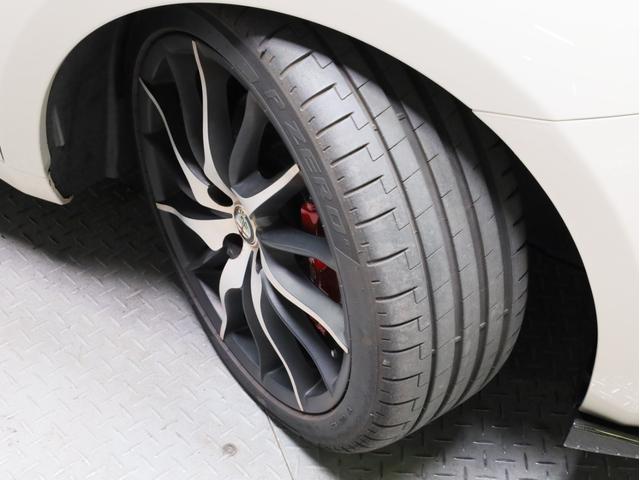 ミト クアドリフォリオ　ヴェルデ　禁煙　６速ＭＴ　ＫＷ車高調　スーパースプリントマフラー　カーボンＦスポイラー　レースチップ　ブレンボ製Ｆブレーキキャリパー　ＢＯＳＥスピーカー　ポルトローナフラウ製レザーシート　シートヒーター（30枚目）