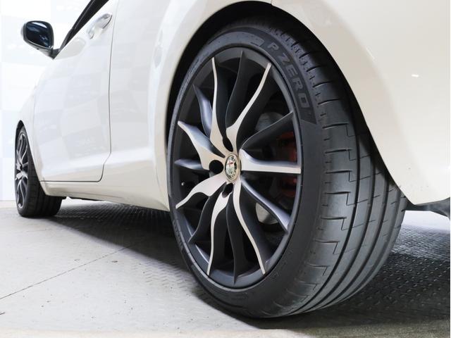 ミト クアドリフォリオ　ヴェルデ　禁煙　６速ＭＴ　ＫＷ車高調　スーパースプリントマフラー　カーボンＦスポイラー　レースチップ　ブレンボ製Ｆブレーキキャリパー　ＢＯＳＥスピーカー　ポルトローナフラウ製レザーシート　シートヒーター（31枚目）