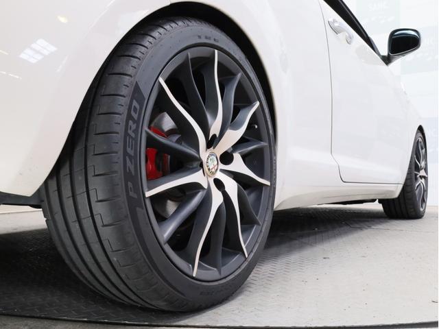 ミト クアドリフォリオ　ヴェルデ　禁煙　６速ＭＴ　ＫＷ車高調　スーパースプリントマフラー　カーボンＦスポイラー　レースチップ　ブレンボ製Ｆブレーキキャリパー　ＢＯＳＥスピーカー　ポルトローナフラウ製レザーシート　シートヒーター（32枚目）