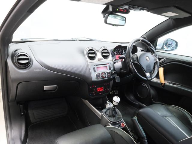 ミト クアドリフォリオ　ヴェルデ　禁煙　６速ＭＴ　ＫＷ車高調　スーパースプリントマフラー　カーボンＦスポイラー　レースチップ　ブレンボ製Ｆブレーキキャリパー　ＢＯＳＥスピーカー　ポルトローナフラウ製レザーシート　シートヒーター（60枚目）