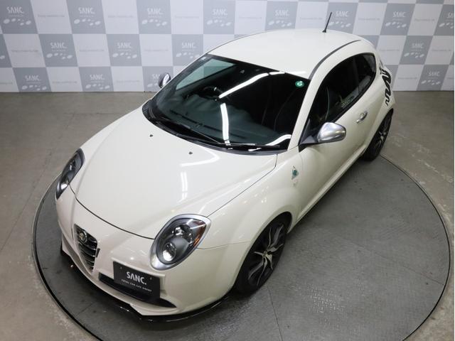 ミト クアドリフォリオ　ヴェルデ　禁煙　６速ＭＴ　ＫＷ車高調　スーパースプリントマフラー　カーボンＦスポイラー　レースチップ　ブレンボ製Ｆブレーキキャリパー　ＢＯＳＥスピーカー　ポルトローナフラウ製レザーシート　シートヒーター（73枚目）