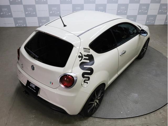 ミト クアドリフォリオ　ヴェルデ　禁煙　６速ＭＴ　ＫＷ車高調　スーパースプリントマフラー　カーボンＦスポイラー　レースチップ　ブレンボ製Ｆブレーキキャリパー　ＢＯＳＥスピーカー　ポルトローナフラウ製レザーシート　シートヒーター（74枚目）