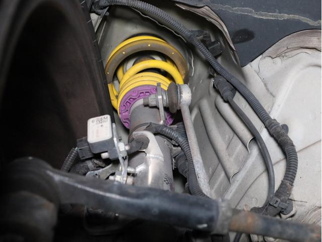 ミト クアドリフォリオ　ヴェルデ　禁煙　６速ＭＴ　ＫＷ車高調　スーパースプリントマフラー　カーボンＦスポイラー　レースチップ　ブレンボ製Ｆブレーキキャリパー　ＢＯＳＥスピーカー　ポルトローナフラウ製レザーシート　シートヒーター（80枚目）