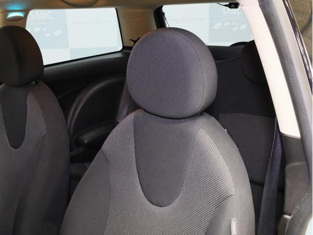 ＭＩＮＩ クーパー　禁煙　ＭＴモード付き６速ＡＴ　クロームラインエクステリア　ホワイトサイドウインカー　前後ドライブレコーダー　純正ＣＤオーディオ　ＥＴＣ　キセノンヘッドライト　１５インチアルミホイール　オートエアコン（46枚目）