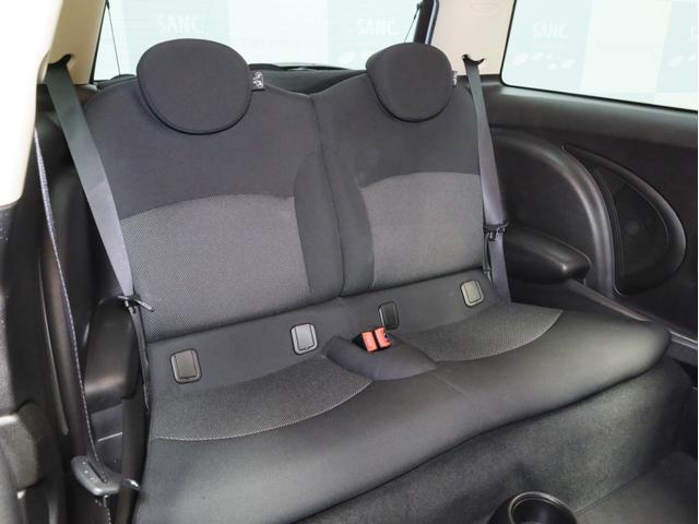 ＭＩＮＩ クーパー　禁煙　ＭＴモード付き６速ＡＴ　クロームラインエクステリア　ホワイトサイドウインカー　前後ドライブレコーダー　純正ＣＤオーディオ　ＥＴＣ　キセノンヘッドライト　１５インチアルミホイール　オートエアコン（49枚目）