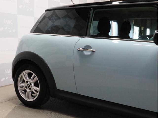 ＭＩＮＩ クーパー　禁煙　ＭＴモード付き６速ＡＴ　クロームラインエクステリア　ホワイトサイドウインカー　前後ドライブレコーダー　純正ＣＤオーディオ　ＥＴＣ　キセノンヘッドライト　１５インチアルミホイール　オートエアコン（63枚目）