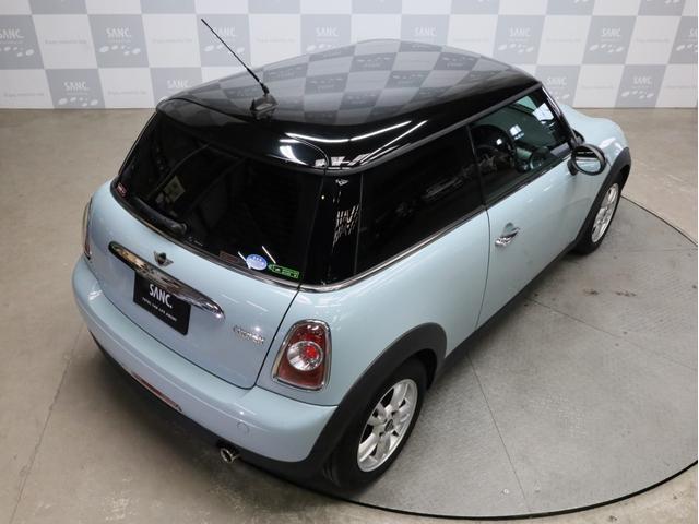 ＭＩＮＩ クーパー　禁煙　ＭＴモード付き６速ＡＴ　クロームラインエクステリア　ホワイトサイドウインカー　前後ドライブレコーダー　純正ＣＤオーディオ　ＥＴＣ　キセノンヘッドライト　１５インチアルミホイール　オートエアコン（67枚目）
