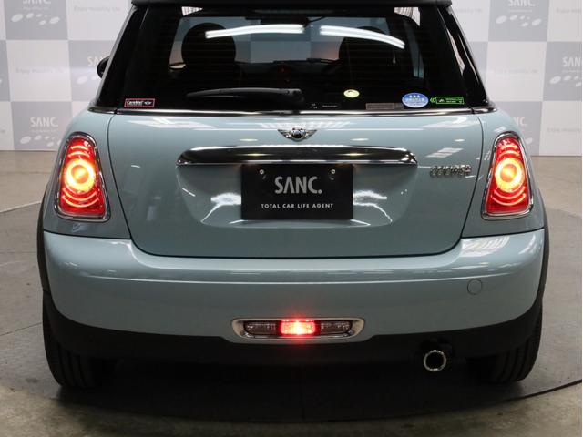 ＭＩＮＩ クーパー　禁煙　ＭＴモード付き６速ＡＴ　クロームラインエクステリア　ホワイトサイドウインカー　前後ドライブレコーダー　純正ＣＤオーディオ　ＥＴＣ　キセノンヘッドライト　１５インチアルミホイール　オートエアコン（71枚目）
