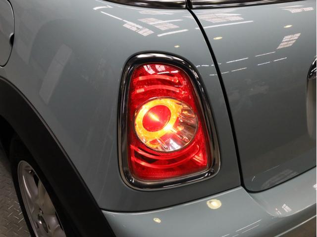 ＭＩＮＩ クーパー　禁煙　ＭＴモード付き６速ＡＴ　クロームラインエクステリア　ホワイトサイドウインカー　前後ドライブレコーダー　純正ＣＤオーディオ　ＥＴＣ　キセノンヘッドライト　１５インチアルミホイール　オートエアコン（73枚目）