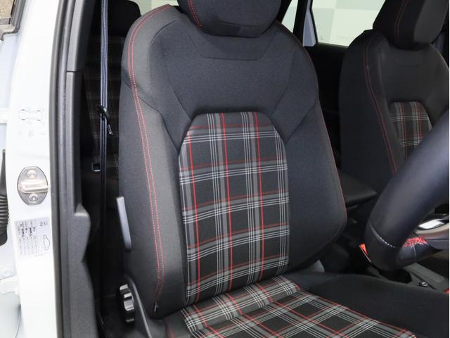 ポロＧＴＩ 　禁煙　テクノロジーＰＫＧ　デジタルメーター　スマホワイヤレスチャージ　純正ナビ　フルセグＴＶバックカメラ　パークアシスト　セーフティＰＫＧ　ブラインドスポットアシスト　リアトラフィックアラート　ＡＣＣ（9枚目）