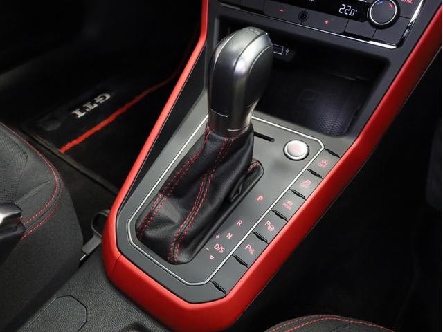 ポロＧＴＩ 　禁煙　テクノロジーＰＫＧ　デジタルメーター　スマホワイヤレスチャージ　純正ナビ　フルセグＴＶバックカメラ　パークアシスト　セーフティＰＫＧ　ブラインドスポットアシスト　リアトラフィックアラート　ＡＣＣ（14枚目）