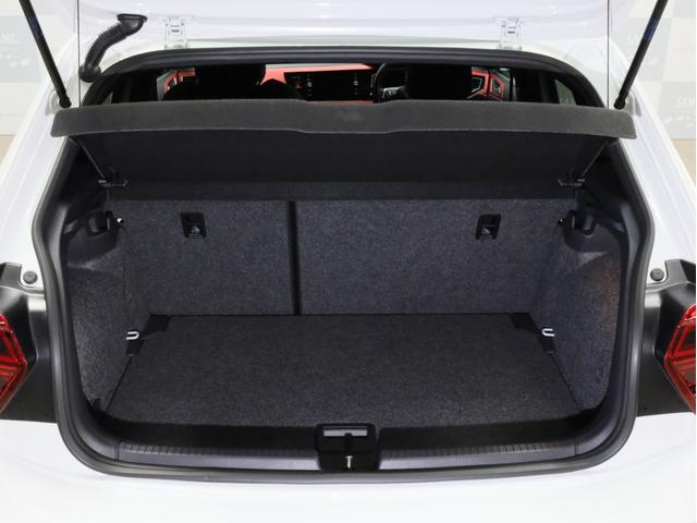 ポロＧＴＩ 　禁煙　テクノロジーＰＫＧ　デジタルメーター　スマホワイヤレスチャージ　純正ナビ　フルセグＴＶバックカメラ　パークアシスト　セーフティＰＫＧ　ブラインドスポットアシスト　リアトラフィックアラート　ＡＣＣ（23枚目）