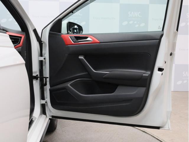 ポロＧＴＩ 　禁煙　テクノロジーＰＫＧ　デジタルメーター　スマホワイヤレスチャージ　純正ナビ　フルセグＴＶバックカメラ　パークアシスト　セーフティＰＫＧ　ブラインドスポットアシスト　リアトラフィックアラート　ＡＣＣ（65枚目）