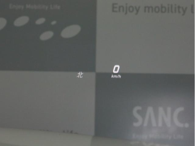 Ｅクラスステーションワゴン Ｅ２５０　ステションワゴンアバンＧスポツ（本革仕様）　禁煙　ナッパレザーシート　前後シートヒーター　Ｂｕｒｍｅｓｔｅｒサウンド　空気清浄機能　ＨＵＤ　ＡＭＧスタイリングＰＫＧ　ＡＭＧ１９ＡＷ　レーダーセーフティＰＫＧ　３６０度カメラ　パーキングアシスト（27枚目）