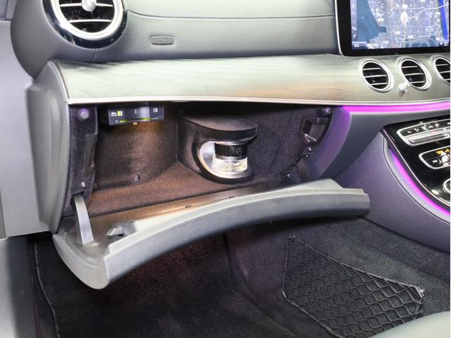 Ｅクラスステーションワゴン Ｅ２５０　ステションワゴンアバンＧスポツ（本革仕様）　禁煙　ナッパレザーシート　前後シートヒーター　Ｂｕｒｍｅｓｔｅｒサウンド　空気清浄機能　ＨＵＤ　ＡＭＧスタイリングＰＫＧ　ＡＭＧ１９ＡＷ　レーダーセーフティＰＫＧ　３６０度カメラ　パーキングアシスト（65枚目）