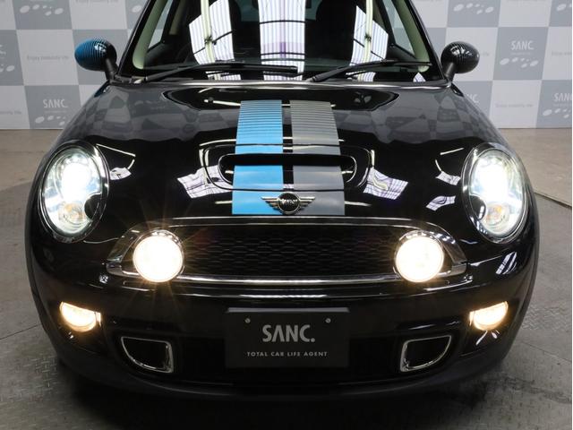 ＭＩＮＩ クーパーＳ　ベイズウオーター　禁煙　ボンネットスポーツストライプ　ストライプデザインミラーキャップ　ハイグロスブラック１７ＡＷ　専用レザーシート　ブルー＆グレーステッチ　クロームラインインテリア　スポーツモード（28枚目）