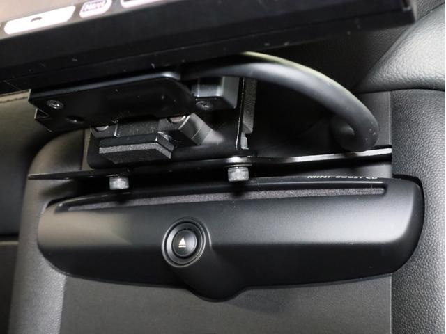 ＭＩＮＩ クーパーＳ　ベイズウオーター　禁煙　ボンネットスポーツストライプ　ストライプデザインミラーキャップ　ハイグロスブラック１７ＡＷ　専用レザーシート　ブルー＆グレーステッチ　クロームラインインテリア　スポーツモード（53枚目）