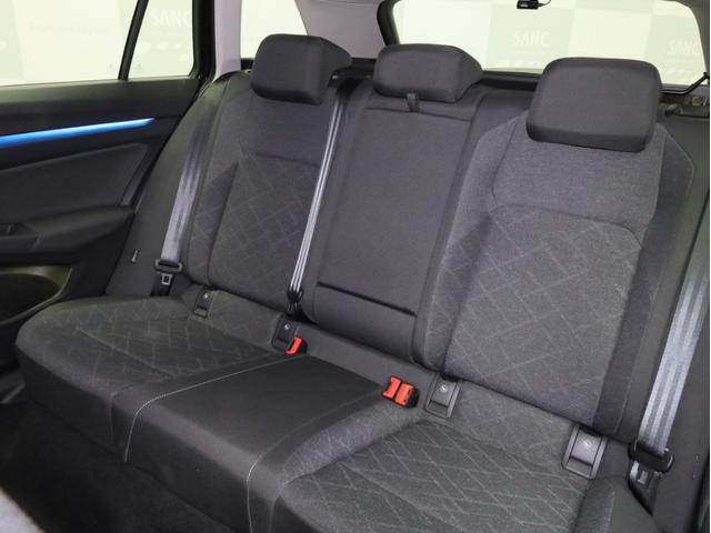 私どもサンクは全国７店舗（東京・兵庫・福岡）にて、新車・中古車及び二輪車等を取り扱う総合輸入車ディーラーです。世界各国の個性的で魅力的なクルマ及びバイクの新車中古車販売や整備を行っております。