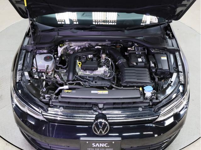 エンジンルームも非常にキレイです。ＲＥＣＳ（吸気系エンジン内部洗浄システム）等のオプションメニューもご用命下さい。