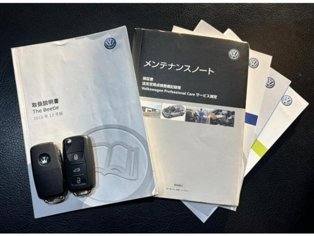 ザ・ビートル オールスター　禁煙　専用ボディカラー・エンブレム・デザインハーフレザーシート・１７インチＡＷ・スカッフプレート　純正ＳＤナビ　Ｂｌｕｅｔｏｏｔｈ　フルセグＴＶ　バイキセノンヘッドライト　ＬＥＤポジションライト（5枚目）
