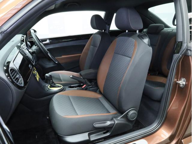 ザ・ビートル オールスター　禁煙　専用ボディカラー・エンブレム・デザインハーフレザーシート・１７インチＡＷ・スカッフプレート　純正ＳＤナビ　Ｂｌｕｅｔｏｏｔｈ　フルセグＴＶ　バイキセノンヘッドライト　ＬＥＤポジションライト（11枚目）