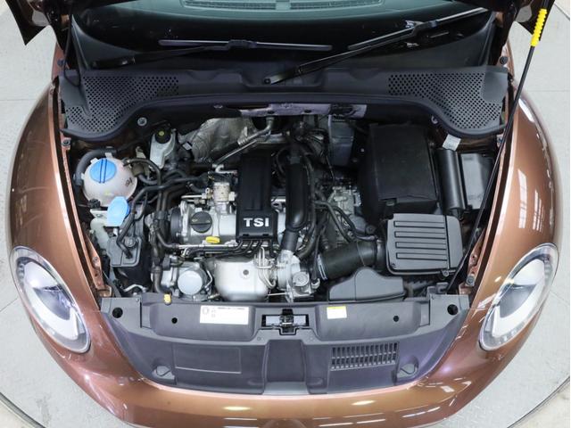 ザ・ビートル オールスター　禁煙　専用ボディカラー・エンブレム・デザインハーフレザーシート・１７インチＡＷ・スカッフプレート　純正ＳＤナビ　Ｂｌｕｅｔｏｏｔｈ　フルセグＴＶ　バイキセノンヘッドライト　ＬＥＤポジションライト（16枚目）