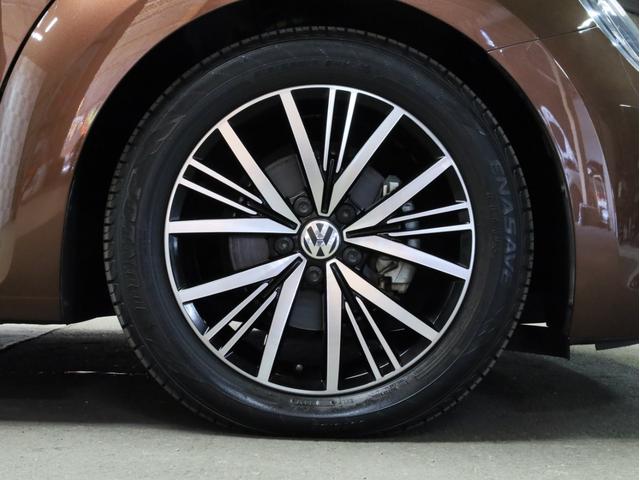 ザ・ビートル オールスター　禁煙　専用ボディカラー・エンブレム・デザインハーフレザーシート・１７インチＡＷ・スカッフプレート　純正ＳＤナビ　Ｂｌｕｅｔｏｏｔｈ　フルセグＴＶ　バイキセノンヘッドライト　ＬＥＤポジションライト（21枚目）