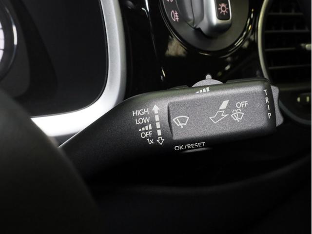 ザ・ビートル オールスター　禁煙　専用ボディカラー・エンブレム・デザインハーフレザーシート・１７インチＡＷ・スカッフプレート　純正ＳＤナビ　Ｂｌｕｅｔｏｏｔｈ　フルセグＴＶ　バイキセノンヘッドライト　ＬＥＤポジションライト（36枚目）