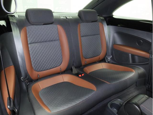 ザ・ビートル オールスター　禁煙　専用ボディカラー・エンブレム・デザインハーフレザーシート・１７インチＡＷ・スカッフプレート　純正ＳＤナビ　Ｂｌｕｅｔｏｏｔｈ　フルセグＴＶ　バイキセノンヘッドライト　ＬＥＤポジションライト（48枚目）