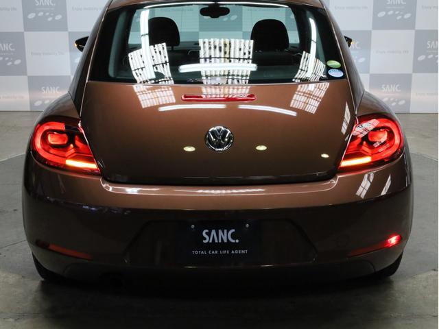 ザ・ビートル オールスター　禁煙　専用ボディカラー・エンブレム・デザインハーフレザーシート・１７インチＡＷ・スカッフプレート　純正ＳＤナビ　Ｂｌｕｅｔｏｏｔｈ　フルセグＴＶ　バイキセノンヘッドライト　ＬＥＤポジションライト（70枚目）