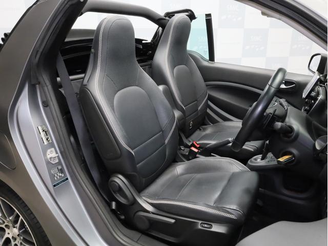 スマートフォーツーカブリオ ＢＲＡＢＵＳ　エクスクルーシブ　リミテッド　禁煙　黒革　パナソニック製ナビ　ＴＶ　バックカメラ　ドラレコ　ＬＥＤヘッドライト　レザーダッシュボード　専用エンジン・マフラー・ＡＴ・サスペンション　ブラバス製アルミホイール　電動ソフトトップ（8枚目）