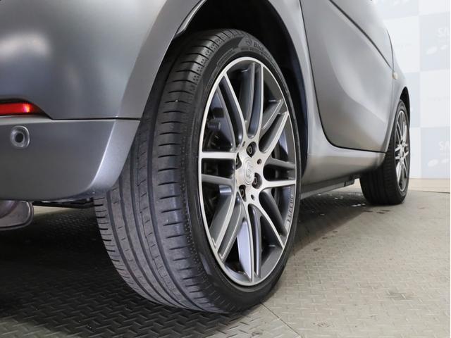 スマートフォーツーカブリオ ＢＲＡＢＵＳ　エクスクルーシブ　リミテッド　禁煙　黒革　パナソニック製ナビ　ＴＶ　バックカメラ　ドラレコ　ＬＥＤヘッドライト　レザーダッシュボード　専用エンジン・マフラー・ＡＴ・サスペンション　ブラバス製アルミホイール　電動ソフトトップ（29枚目）