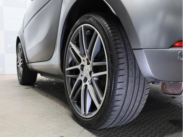 スマートフォーツーカブリオ ＢＲＡＢＵＳ　エクスクルーシブ　リミテッド　禁煙　黒革　パナソニック製ナビ　ＴＶ　バックカメラ　ドラレコ　ＬＥＤヘッドライト　レザーダッシュボード　専用エンジン・マフラー・ＡＴ・サスペンション　ブラバス製アルミホイール　電動ソフトトップ（30枚目）