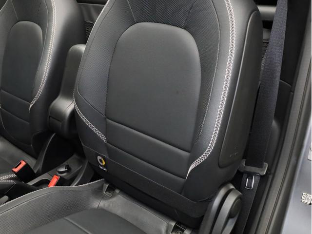 スマートフォーツーカブリオ ＢＲＡＢＵＳ　エクスクルーシブ　リミテッド　禁煙　黒革　パナソニック製ナビ　ＴＶ　バックカメラ　ドラレコ　ＬＥＤヘッドライト　レザーダッシュボード　専用エンジン・マフラー・ＡＴ・サスペンション　ブラバス製アルミホイール　電動ソフトトップ（56枚目）