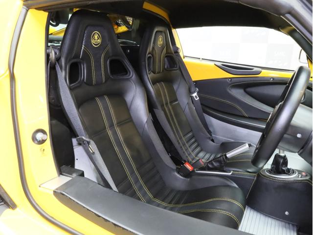 ���v���~�A���X�|�[�c�C���e���A�p�b�N�i�u���b�N���U�[�X�|�[�c�V�[�g�A���U�[�Z���^�[�R���\�[���A���U�[�h�A�g�����A�v���~�A���X�e�A�����O�z�C�[���j�@���R���g���X�g�X�e�b�`�i�{�f�B���F�X�e�b�`�j