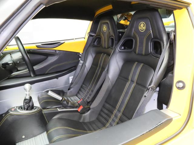 ���v���~�A���X�|�[�c�C���e���A�p�b�N�i�u���b�N���U�[�X�|�[�c�V�[�g�A���U�[�Z���^�[�R���\�[���A���U�[�h�A�g�����A�v���~�A���X�e�A�����O�z�C�[���j�@���R���g���X�g�X�e�b�`�i�{�f�B���F�X�e�b�`�j