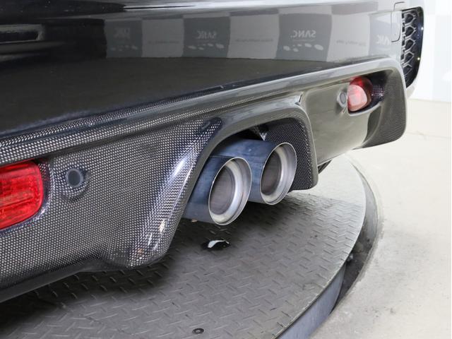 ＭＩＮＩ ジョンクーパーワークス　コンバーチブル　禁煙１オーナー　ＪＣＷ１８ＡＷ　３Ｄデザイン製前後カーボンスポイラー　ユニオンジャックソフトトップ　アダプティブＬＥＤヘッドライト　イルミネーテッドダッシュ　ＨＤＤナビ　バックカメラ　パークアシスト（4枚目）