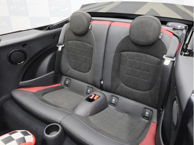 ＭＩＮＩ ジョンクーパーワークス　コンバーチブル　禁煙１オーナー　ＪＣＷ１８ＡＷ　３Ｄデザイン製前後カーボンスポイラー　ユニオンジャックソフトトップ　アダプティブＬＥＤヘッドライト　イルミネーテッドダッシュ　ＨＤＤナビ　バックカメラ　パークアシスト（13枚目）