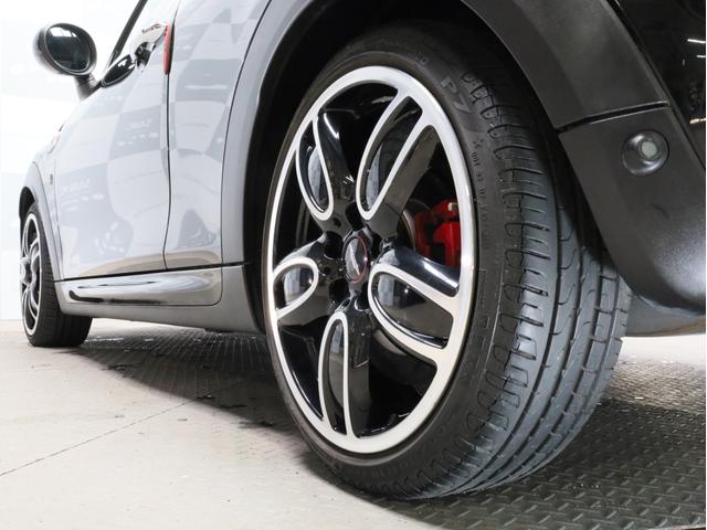 ＭＩＮＩ ジョンクーパーワークス　コンバーチブル　禁煙１オーナー　ＪＣＷ１８ＡＷ　３Ｄデザイン製前後カーボンスポイラー　ユニオンジャックソフトトップ　アダプティブＬＥＤヘッドライト　イルミネーテッドダッシュ　ＨＤＤナビ　バックカメラ　パークアシスト（30枚目）