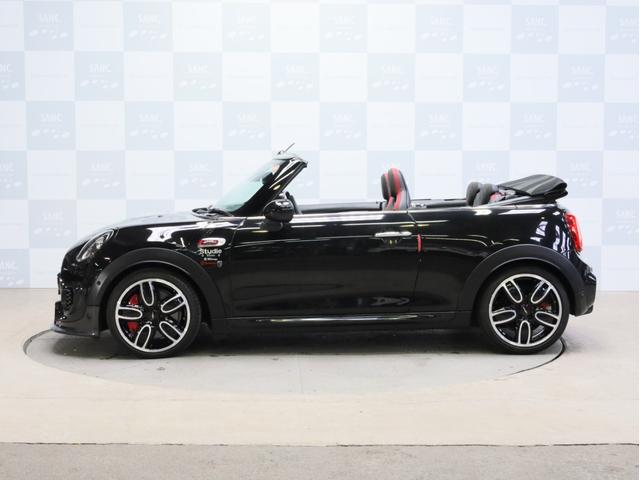 ＭＩＮＩ ジョンクーパーワークス　コンバーチブル　禁煙１オーナー　ＪＣＷ１８ＡＷ　３Ｄデザイン製前後カーボンスポイラー　ユニオンジャックソフトトップ　アダプティブＬＥＤヘッドライト　イルミネーテッドダッシュ　ＨＤＤナビ　バックカメラ　パークアシスト（35枚目）
