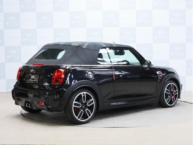 ＭＩＮＩ ジョンクーパーワークス　コンバーチブル　禁煙１オーナー　ＪＣＷ１８ＡＷ　３Ｄデザイン製前後カーボンスポイラー　ユニオンジャックソフトトップ　アダプティブＬＥＤヘッドライト　イルミネーテッドダッシュ　ＨＤＤナビ　バックカメラ　パークアシスト（39枚目）